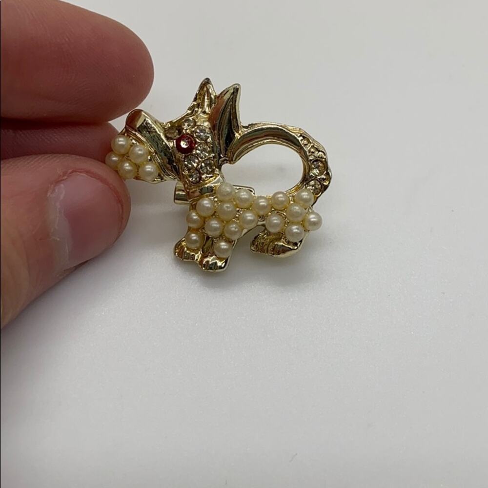 Vintage faux pearl red eyes Scotty dog brooch